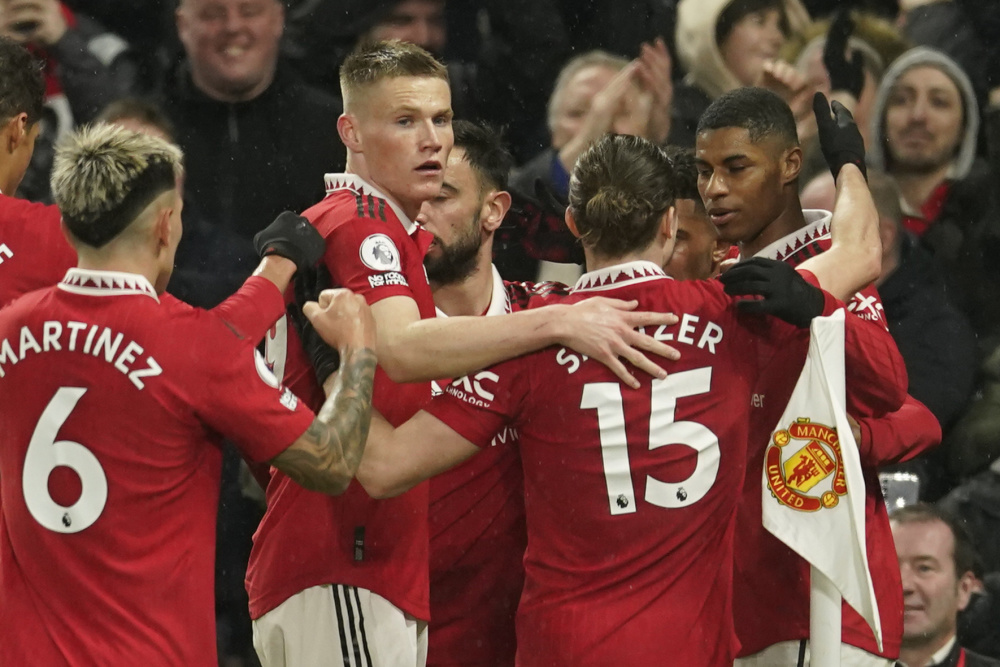 中场是足球 中场是足球